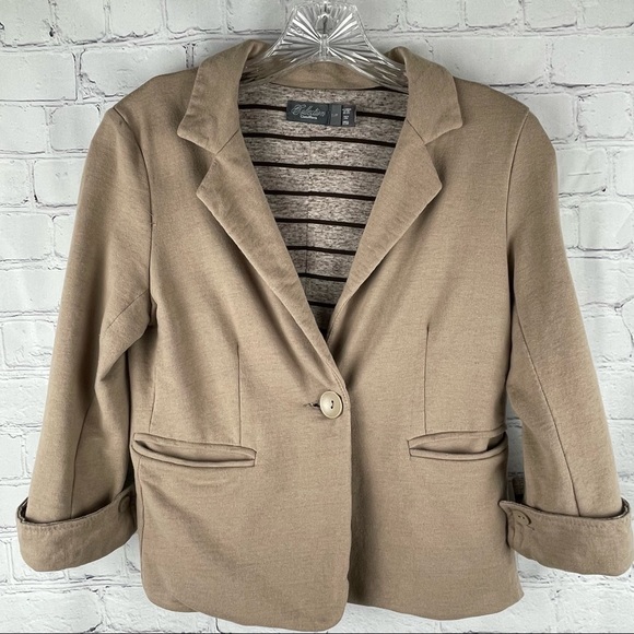 Costa Blanca Jackets & Blazers - COSTA BLANCA women's taupe 2-pocket cotton blazer, size S